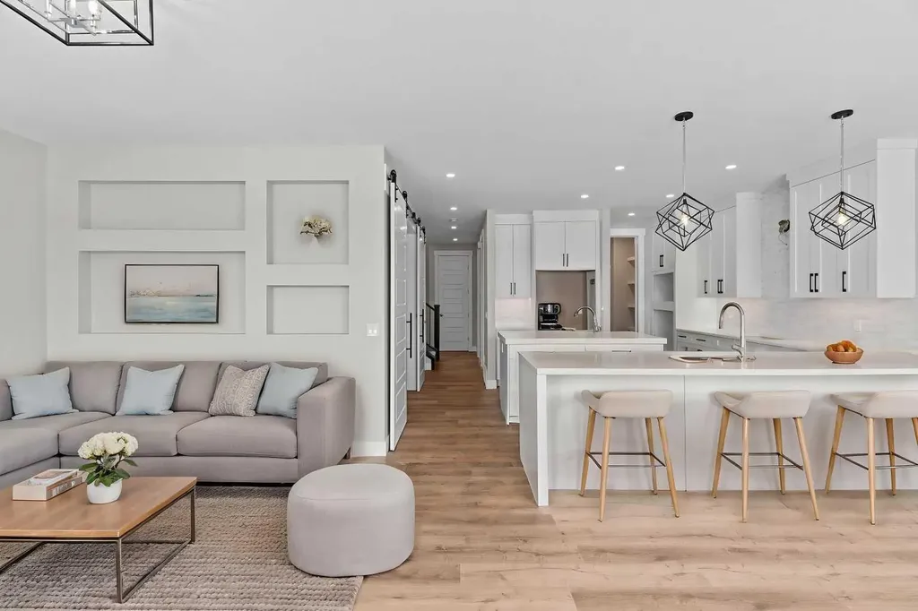 160 Vantage Drive Cochrane AB T4C 3G3