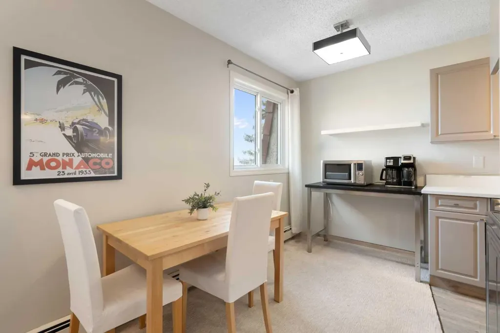 305 25 Avenue SW Calgary AB T2S 0L3