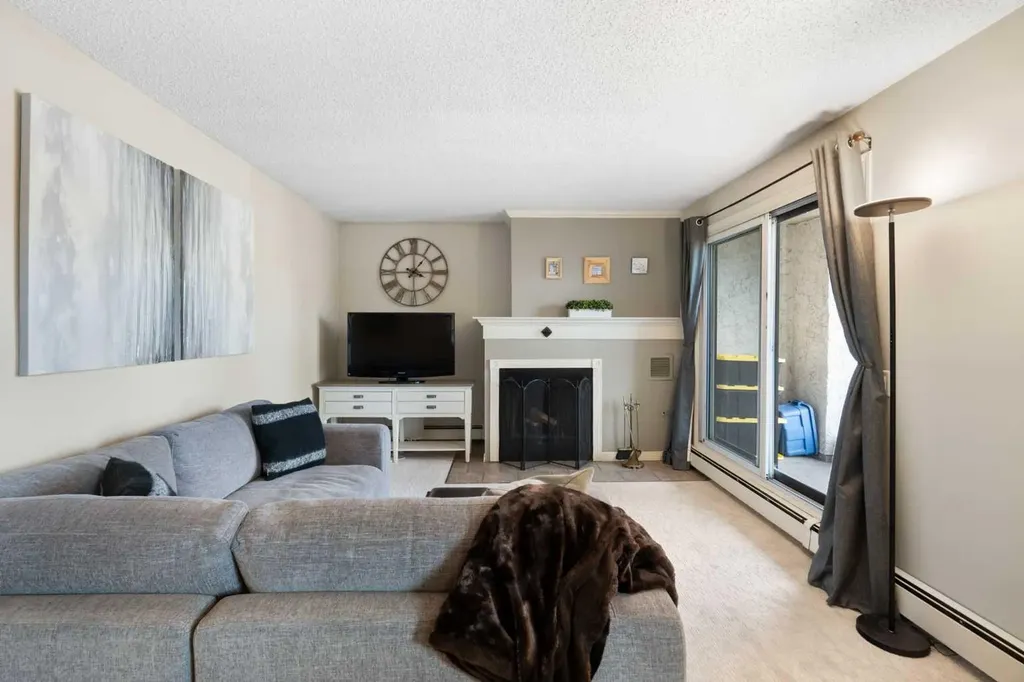 305 25 Avenue SW Calgary AB T2S 0L3