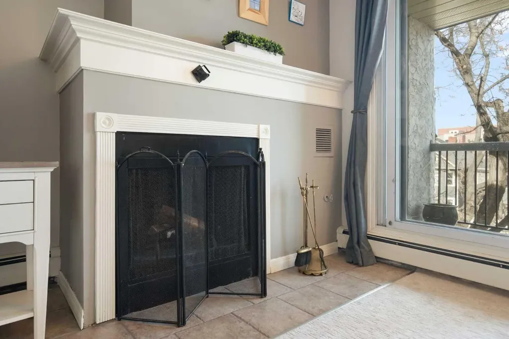 305 25 Avenue SW Calgary AB T2S 0L3