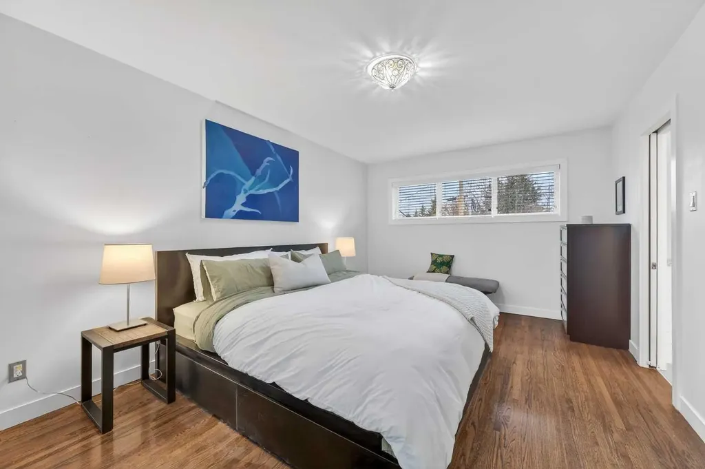 8027 Elbow Drive SW Calgary AB T2V 1K5