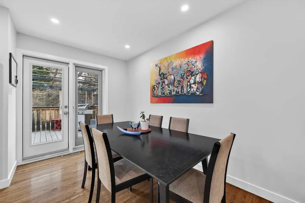 8027 Elbow Drive SW Calgary AB T2V 1K5