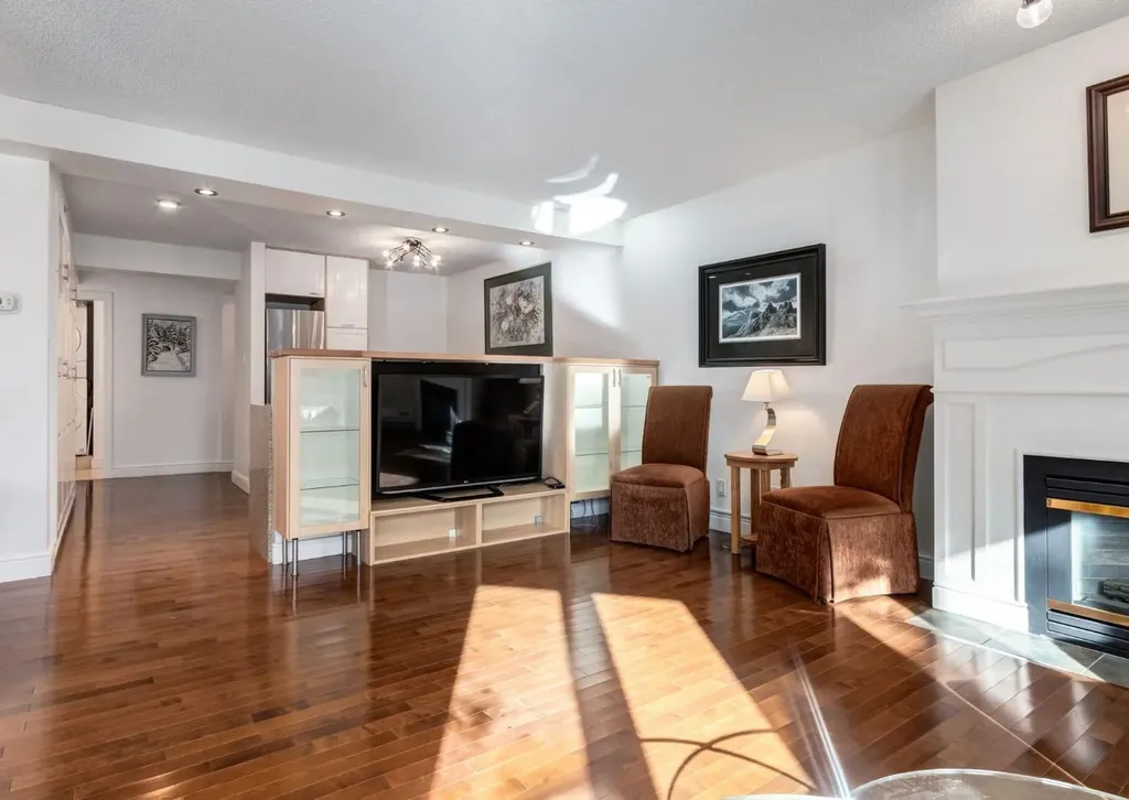 400 Eau Claire Avenue SW Calgary AB T2P 4X2