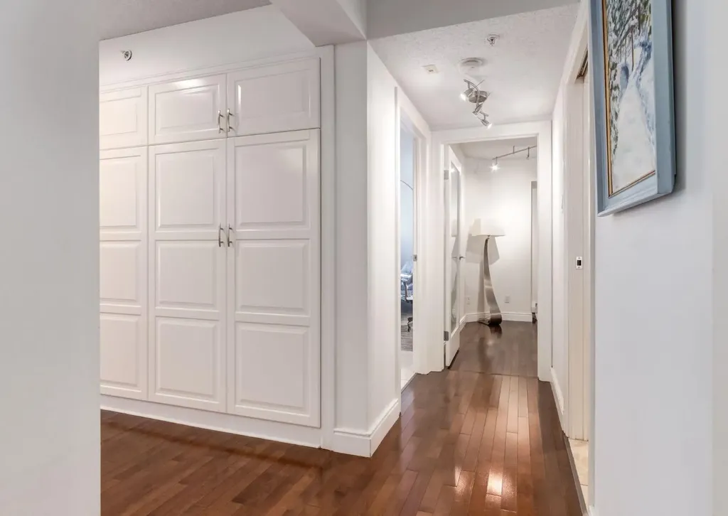 400 Eau Claire Avenue SW Calgary AB T2P 4X2