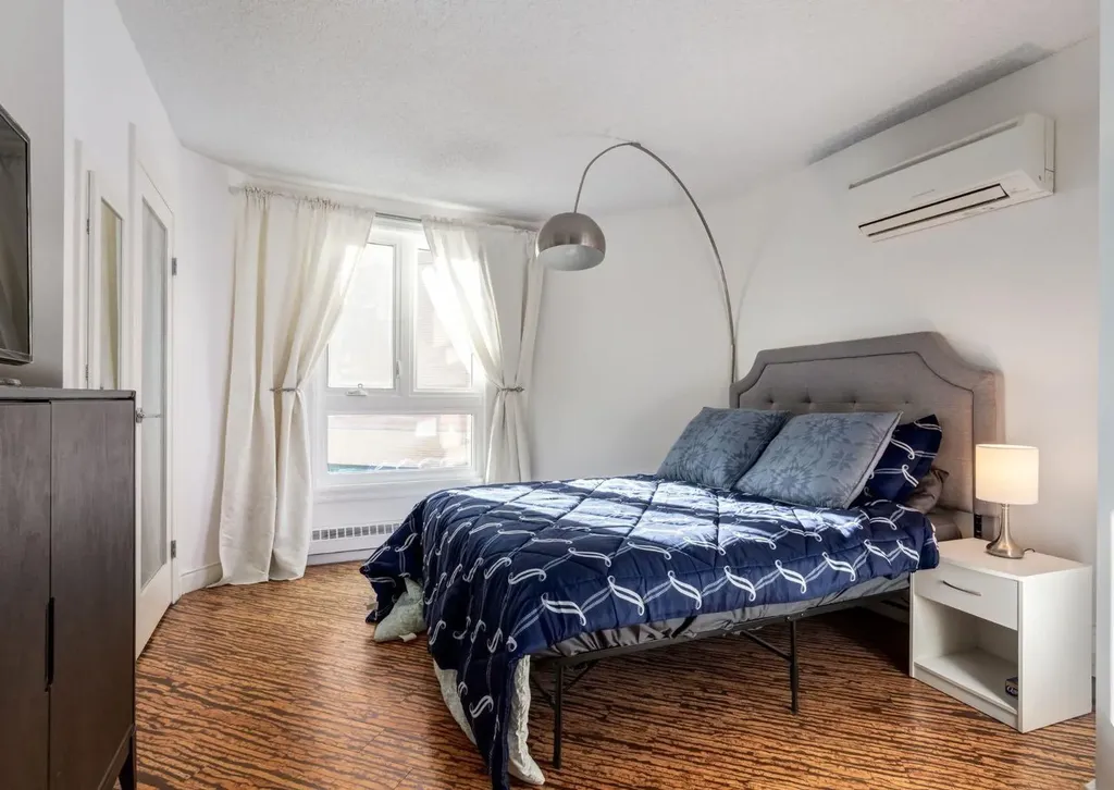 400 Eau Claire Avenue SW Calgary AB T2P 4X2