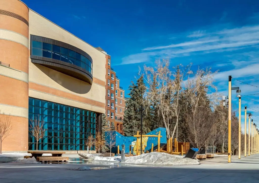 400 Eau Claire Avenue SW Calgary AB T2P 4X2