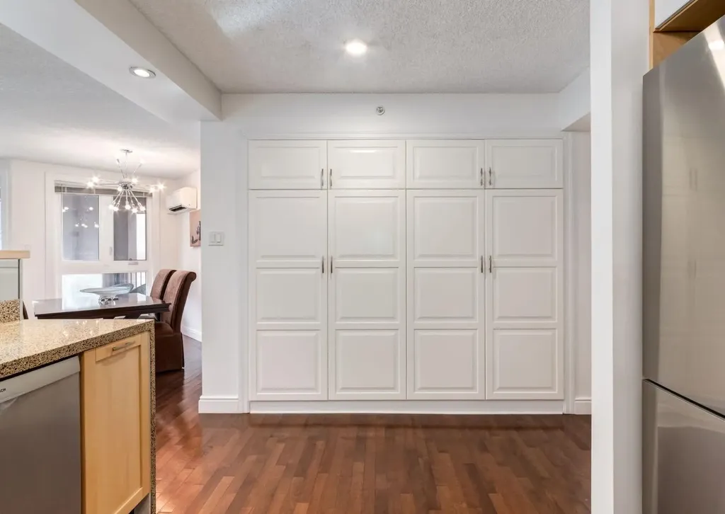 400 Eau Claire Avenue SW Calgary AB T2P 4X2