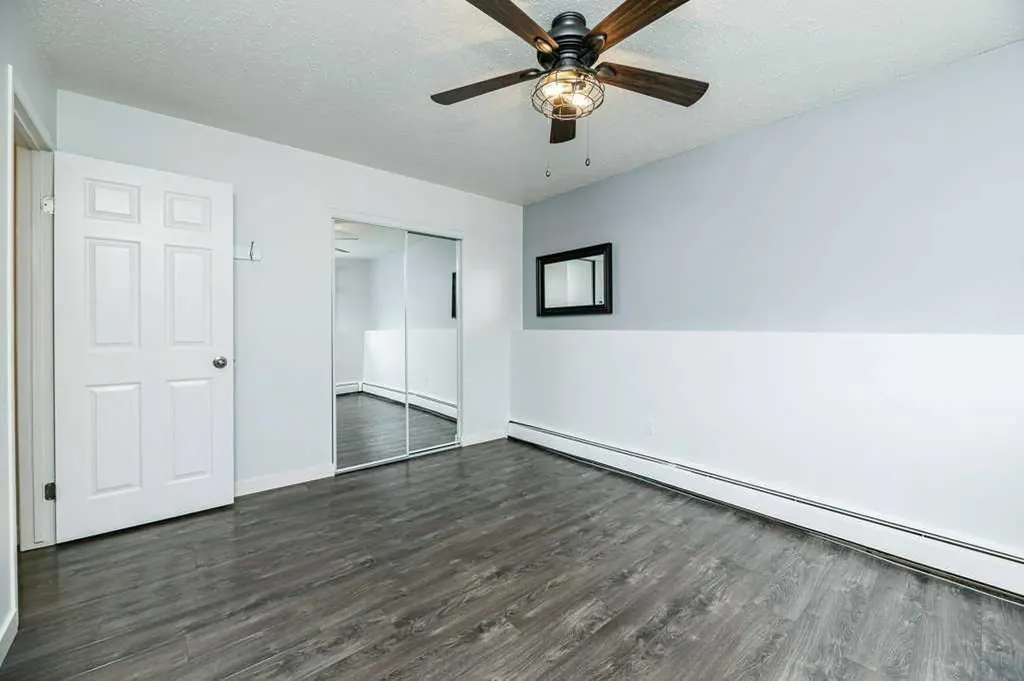 7 Stanton Street Red Deer AB T4N 0B9