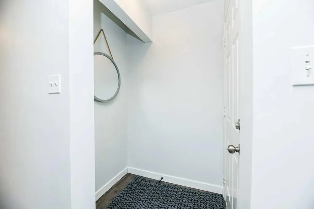 7 Stanton Street Red Deer AB T4N 0B9