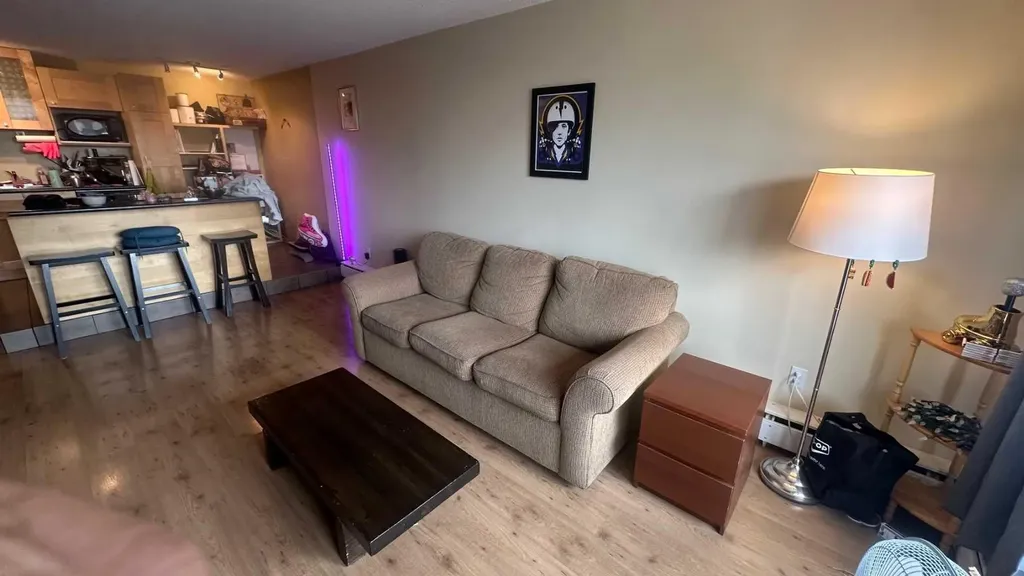 1236 15 Avenue SW Calgary AB T3C0X5