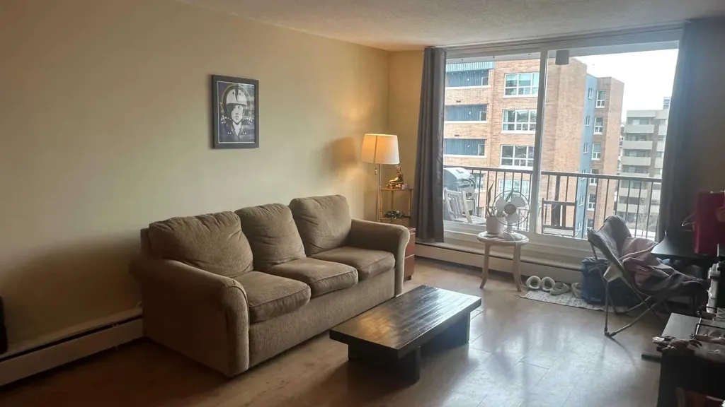 1236 15 Avenue SW Calgary AB T3C0X5