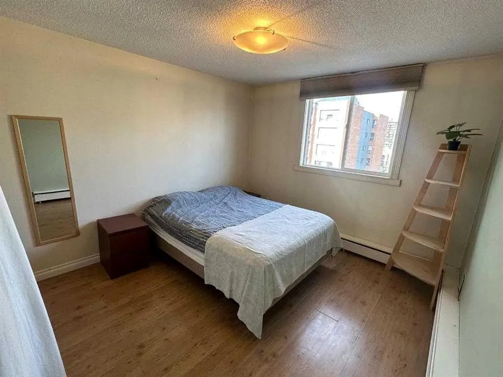1236 15 Avenue SW Calgary AB T3C0X5