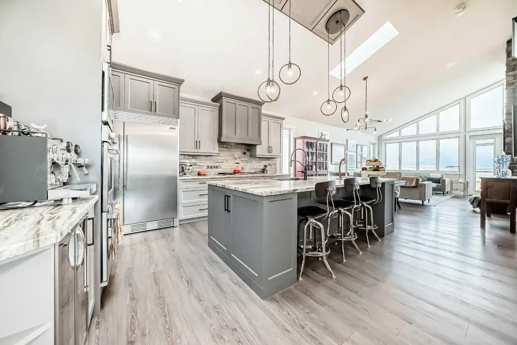 64 Walcrest View SE Calgary AB T2X 4G3