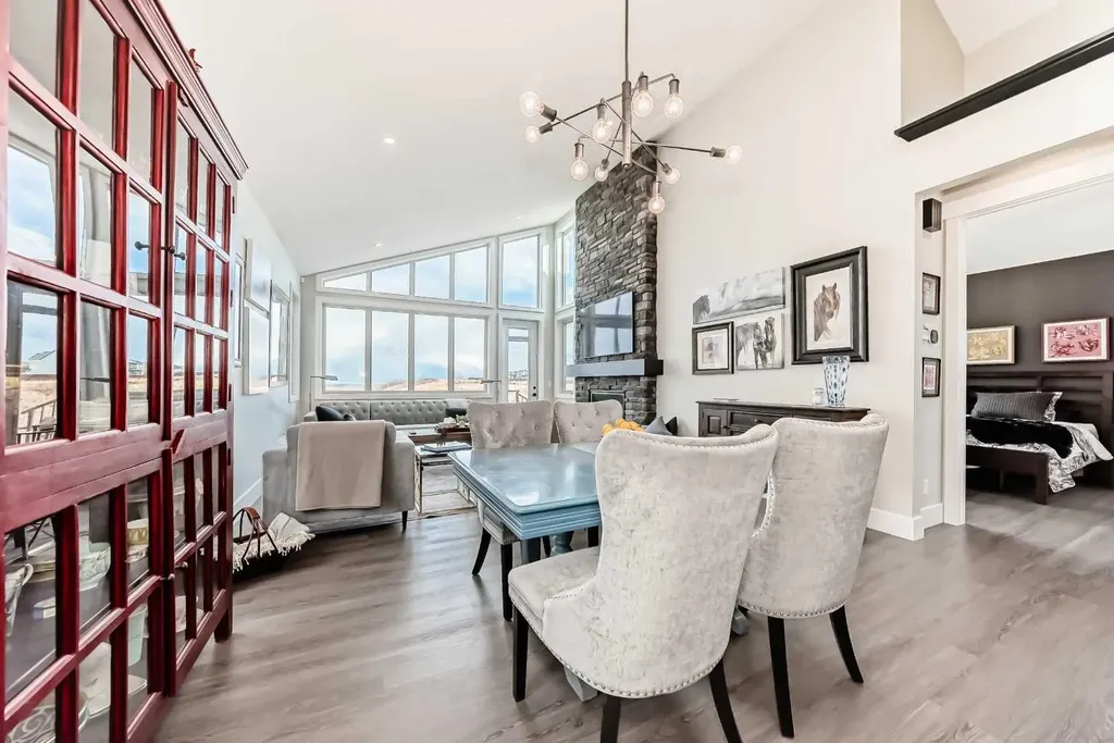 64 Walcrest View SE Calgary AB T2X 4G3