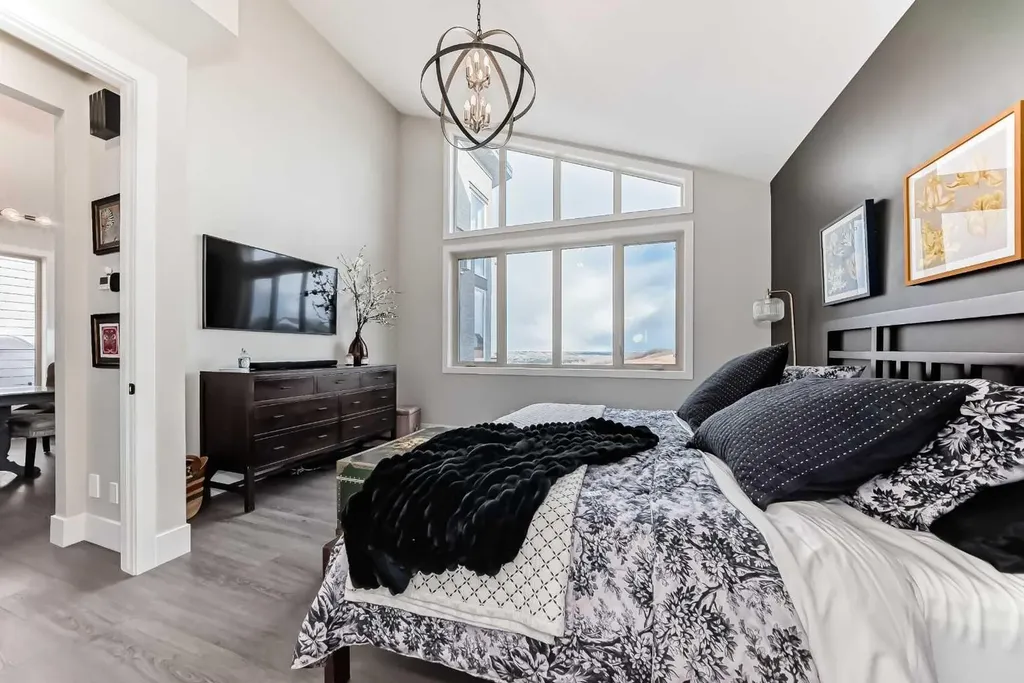 64 Walcrest View SE Calgary AB T2X 4G3