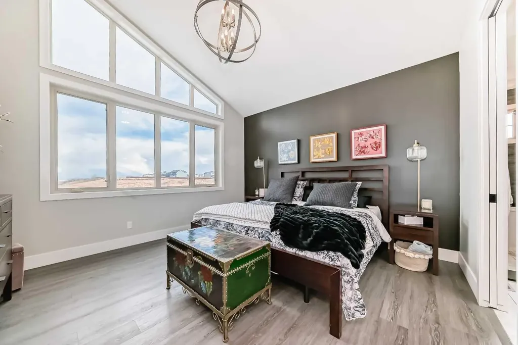 64 Walcrest View SE Calgary AB T2X 4G3