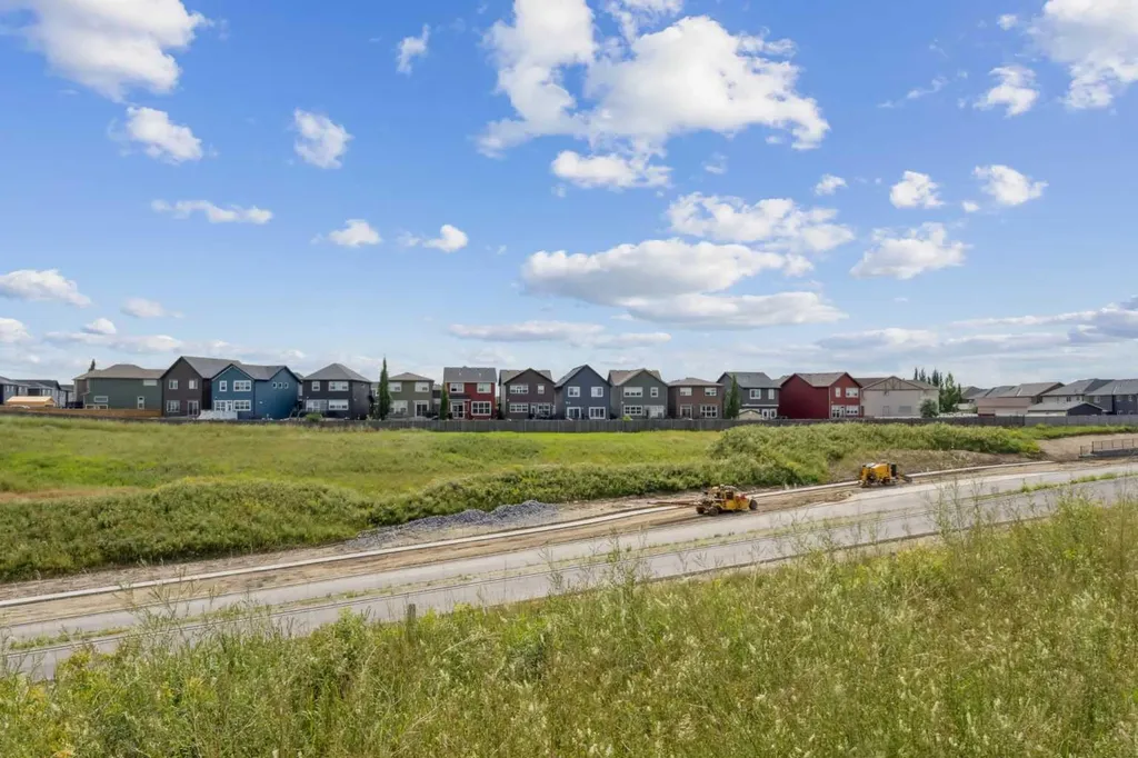 64 Walcrest View SE Calgary AB T2X 4G3
