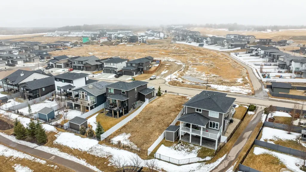 73 Valli Close Sylvan Lake AB T4S 0P2