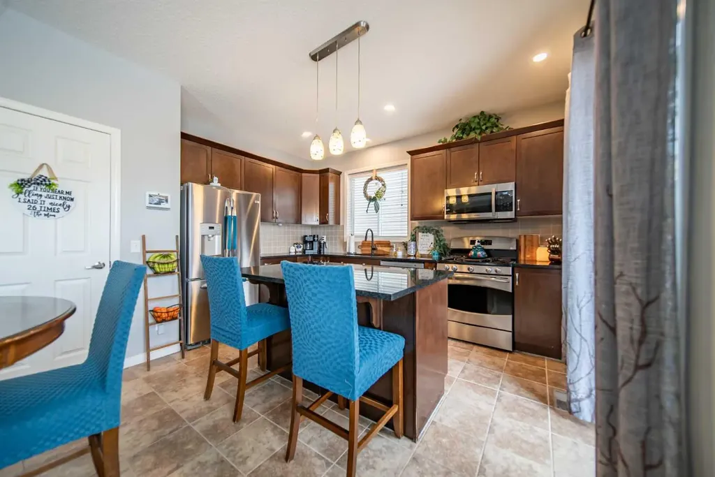 322 Windridge View SW Airdrie AB T4B 3R9