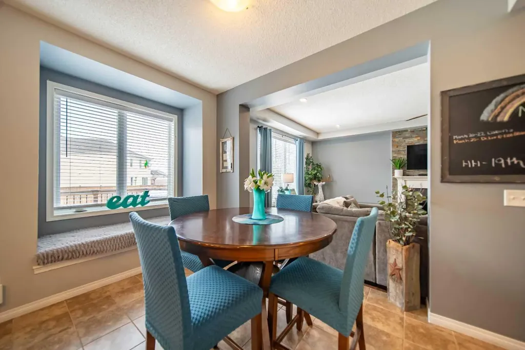 322 Windridge View SW Airdrie AB T4B 3R9