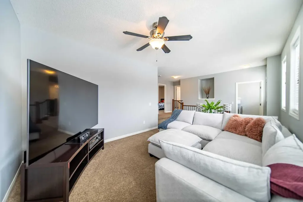 322 Windridge View SW Airdrie AB T4B 3R9