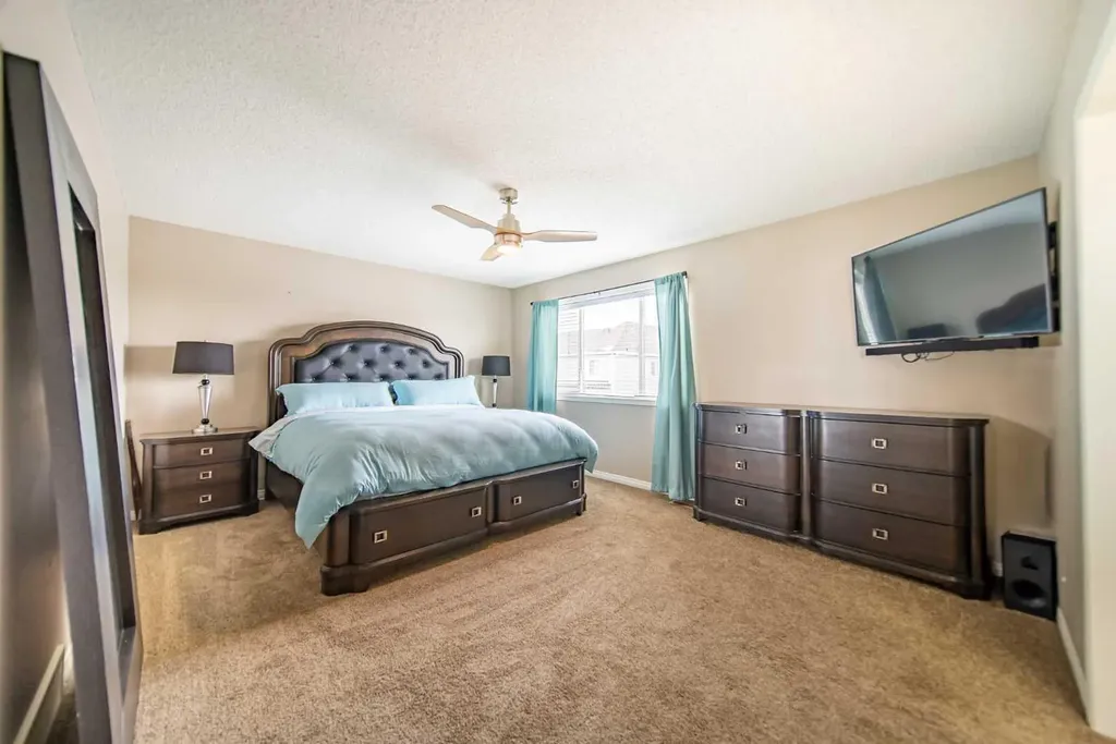 322 Windridge View SW Airdrie AB T4B 3R9