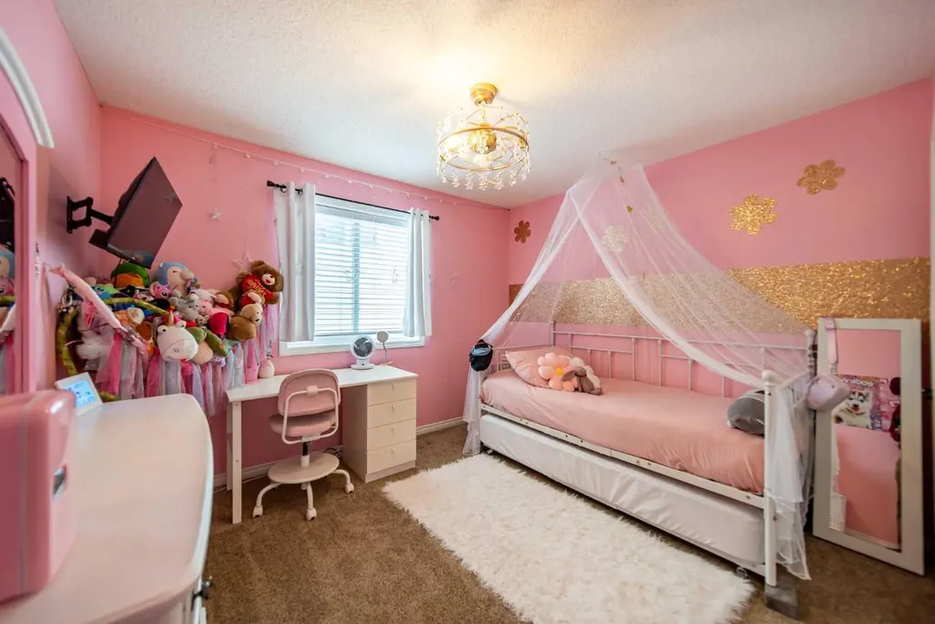 322 Windridge View SW Airdrie AB T4B 3R9