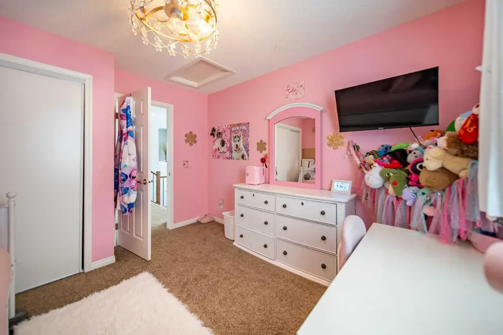 322 Windridge View SW Airdrie AB T4B 3R9