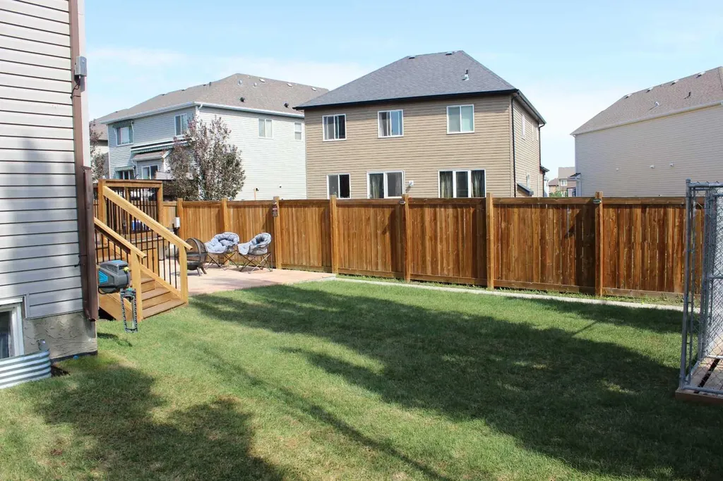 322 Windridge View SW Airdrie AB T4B 3R9