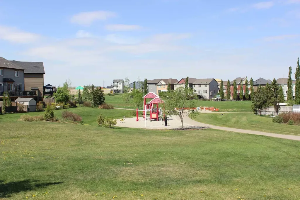 322 Windridge View SW Airdrie AB T4B 3R9