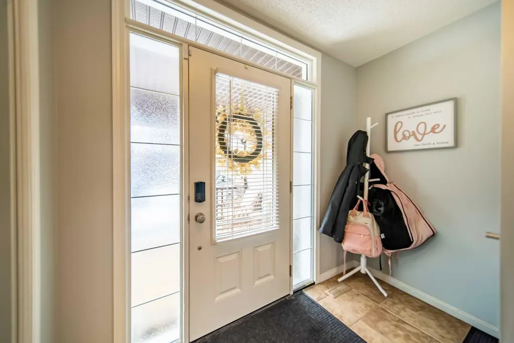 322 Windridge View SW Airdrie AB T4B 3R9