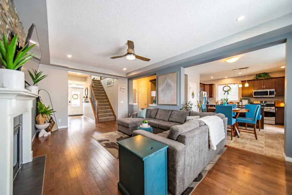322 Windridge View SW Airdrie AB T4B 3R9