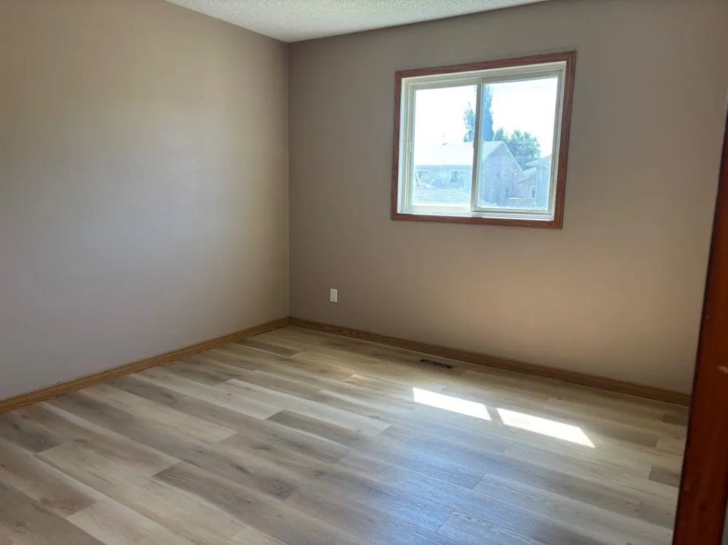 506 Columbia Boulevard W Lethbridge AB t1k 6t2