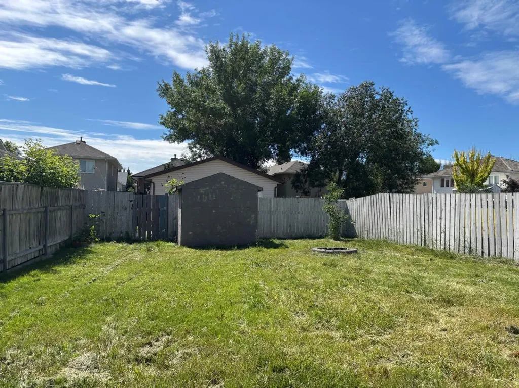 506 Columbia Boulevard W Lethbridge AB t1k 6t2