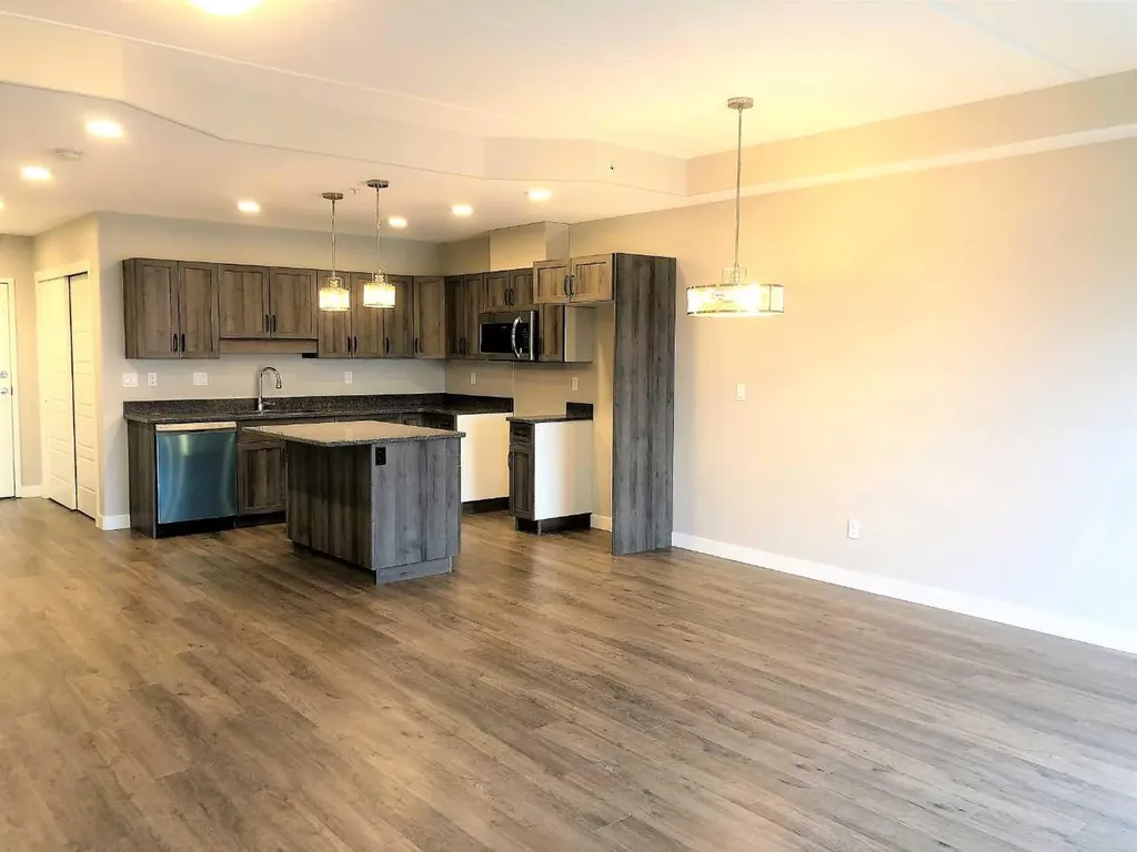 499B Meadow Lake Court E Brooks AB T1R 0Y7