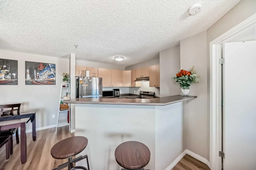 304 Mackenzie Way SW Airdrie AB T4B 3H6