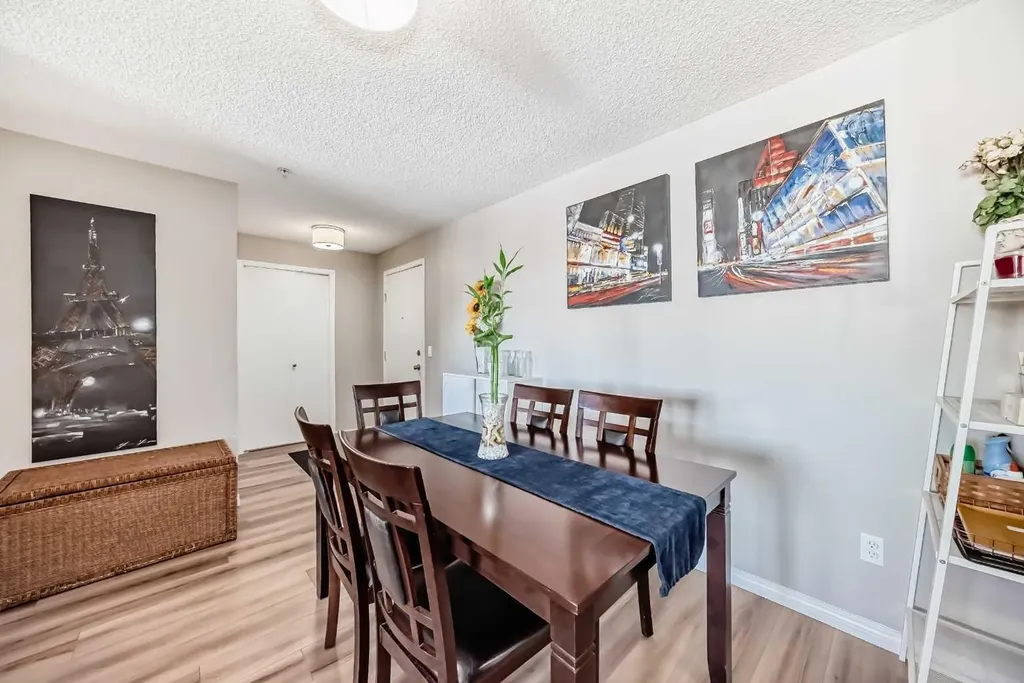 304 Mackenzie Way SW Airdrie AB T4B 3H6