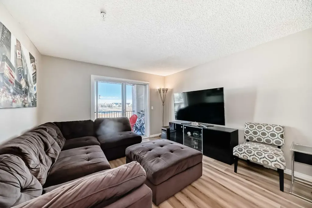 304 Mackenzie Way SW Airdrie AB T4B 3H6