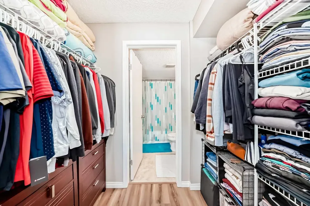 304 Mackenzie Way SW Airdrie AB T4B 3H6