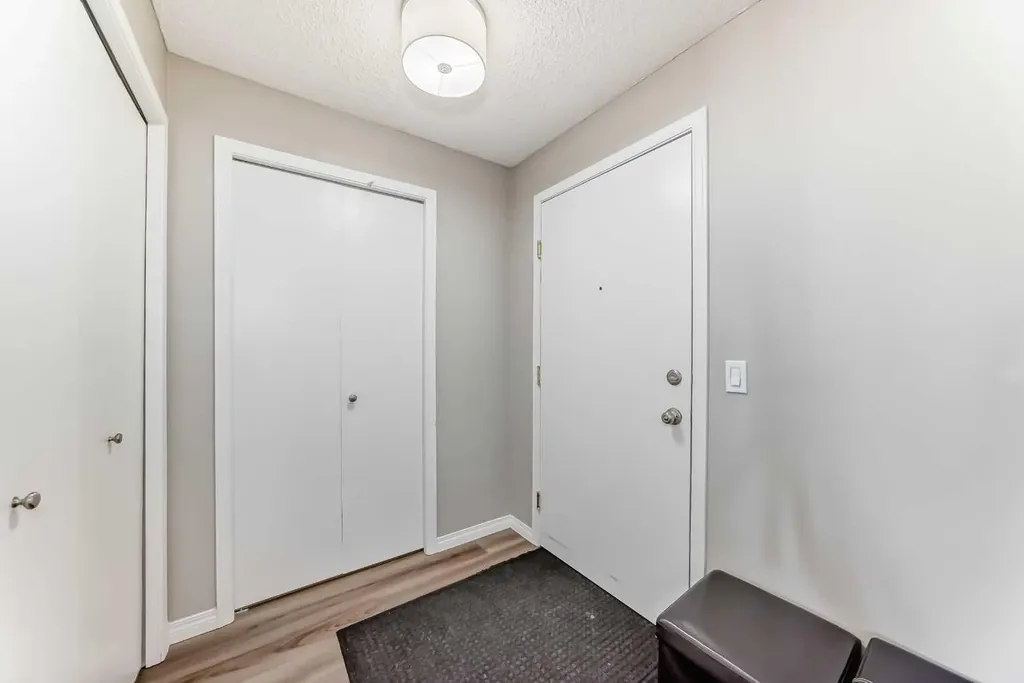 304 Mackenzie Way SW Airdrie AB T4B 3H6