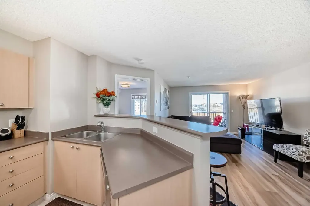 304 Mackenzie Way SW Airdrie AB T4B 3H6