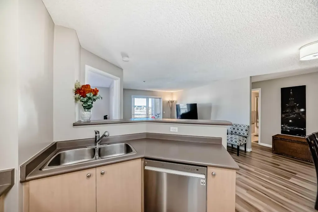 304 Mackenzie Way SW Airdrie AB T4B 3H6