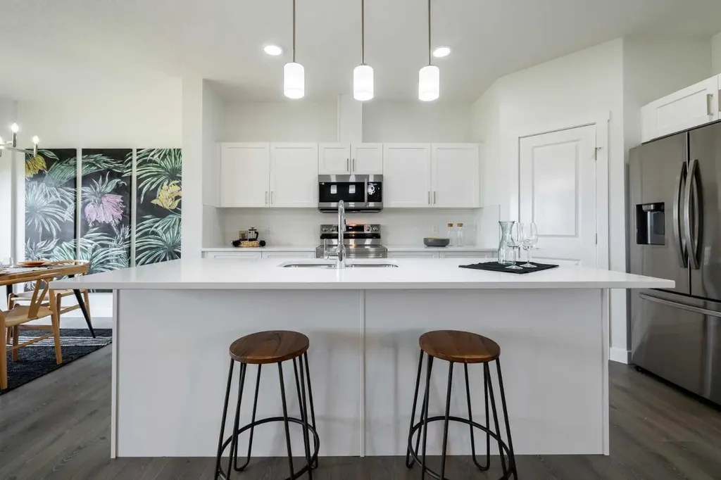 300 Edgefield Close Strathmore AB T1P 2H9