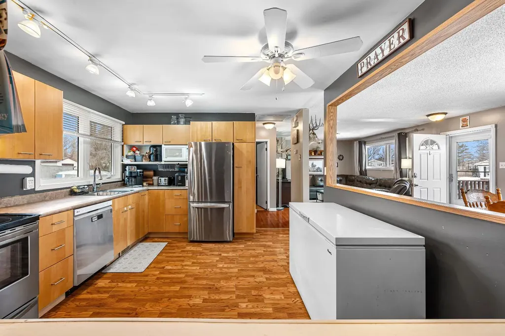 213 3 Street W Lashburn SK S0M 1H0