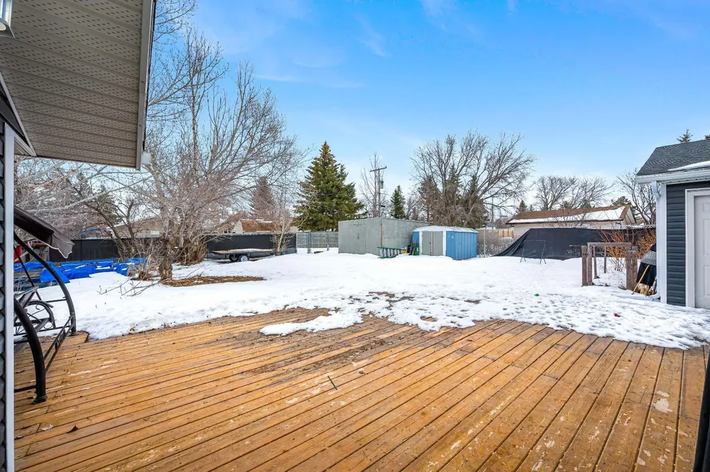 213 3 Street W Lashburn SK S0M 1H0