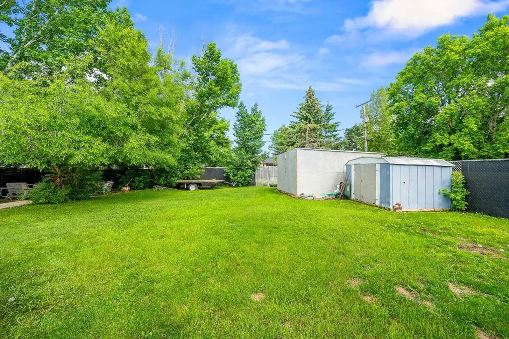 213 3 Street W Lashburn SK S0M 1H0