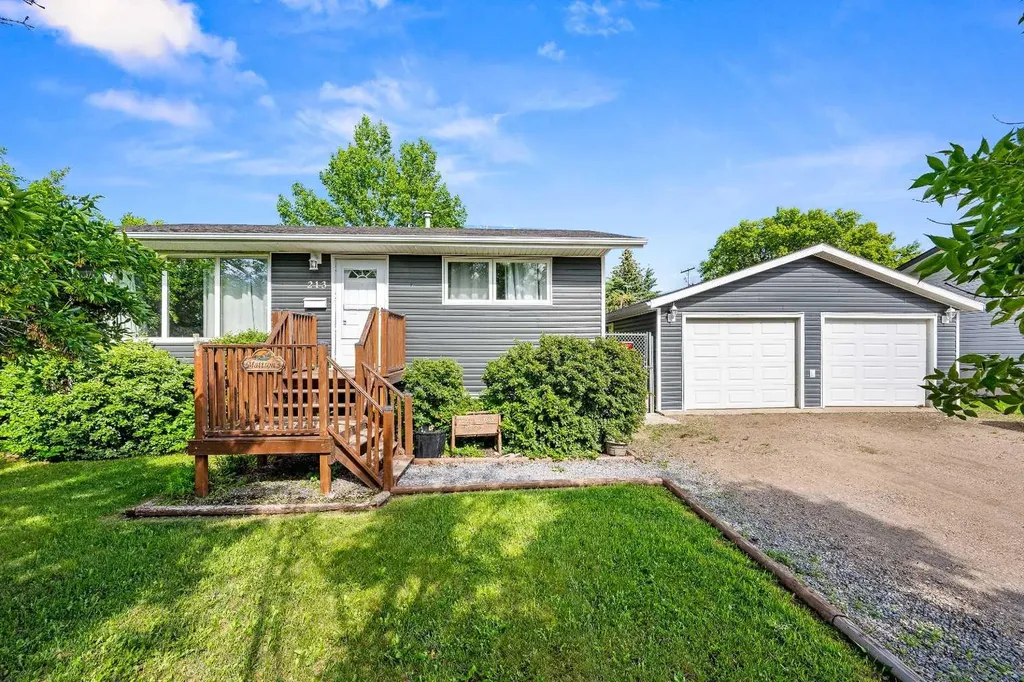 213 3 Street W Lashburn SK S0M 1H0