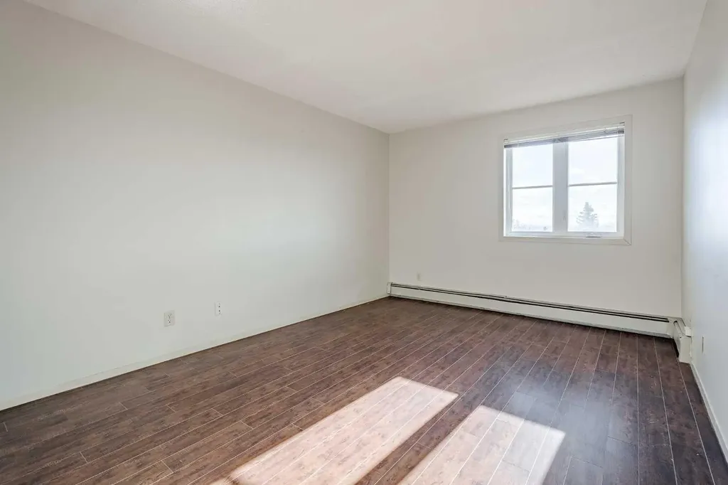 1234 Edenwold Heights NW Calgary AB T3A 3T5