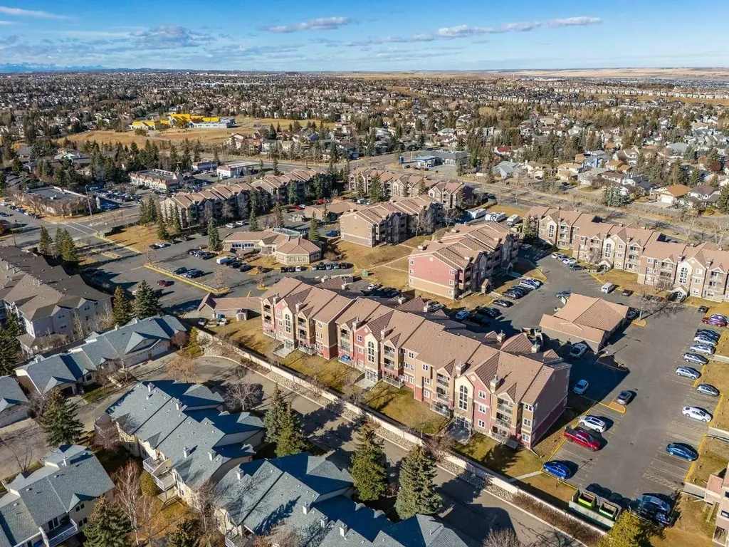 1234 Edenwold Heights NW Calgary AB T3A 3T5