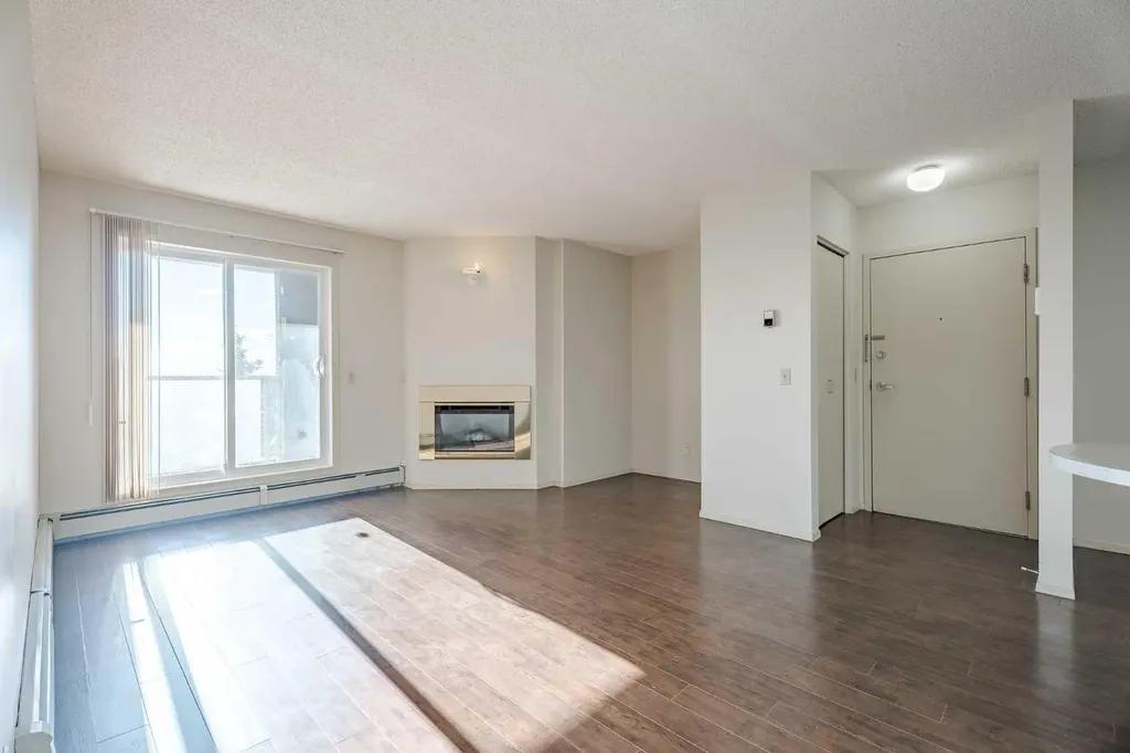 1234 Edenwold Heights NW Calgary AB T3A 3T5